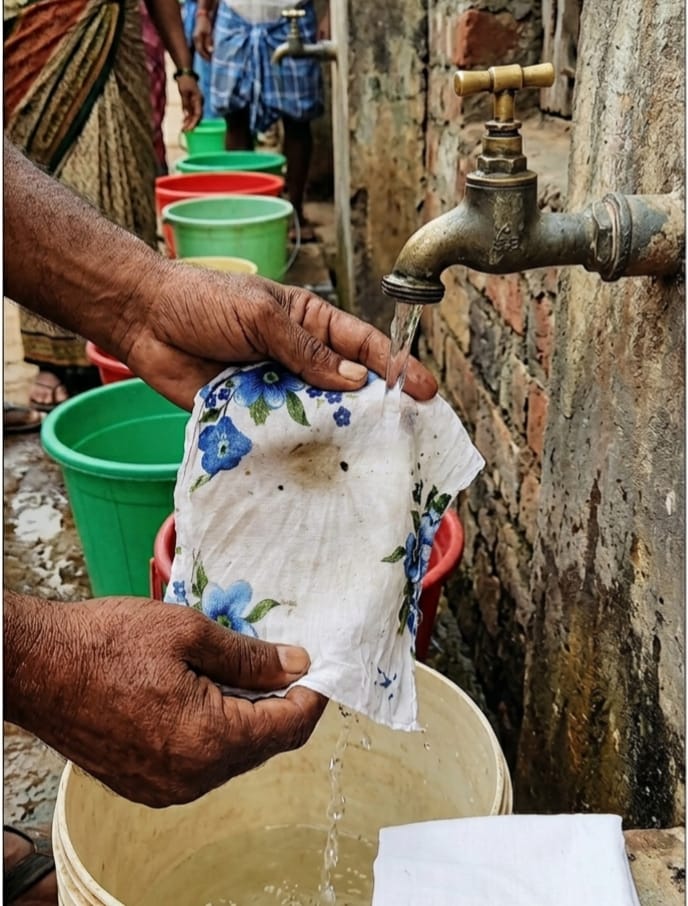 ನವ ಆನಂದನಗರದಲ್ಲಿ ನಳದಲ್ಲೇ ಹೊಲಸು ನೀರು – ಬಟ್ಟೆ, ಕಸ ಸೇರಿ ಕುಡಿಯಲು ಅಯೋಗ್ಯ